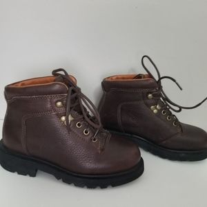 Women's Prospector leather ankle boots size 7, like new